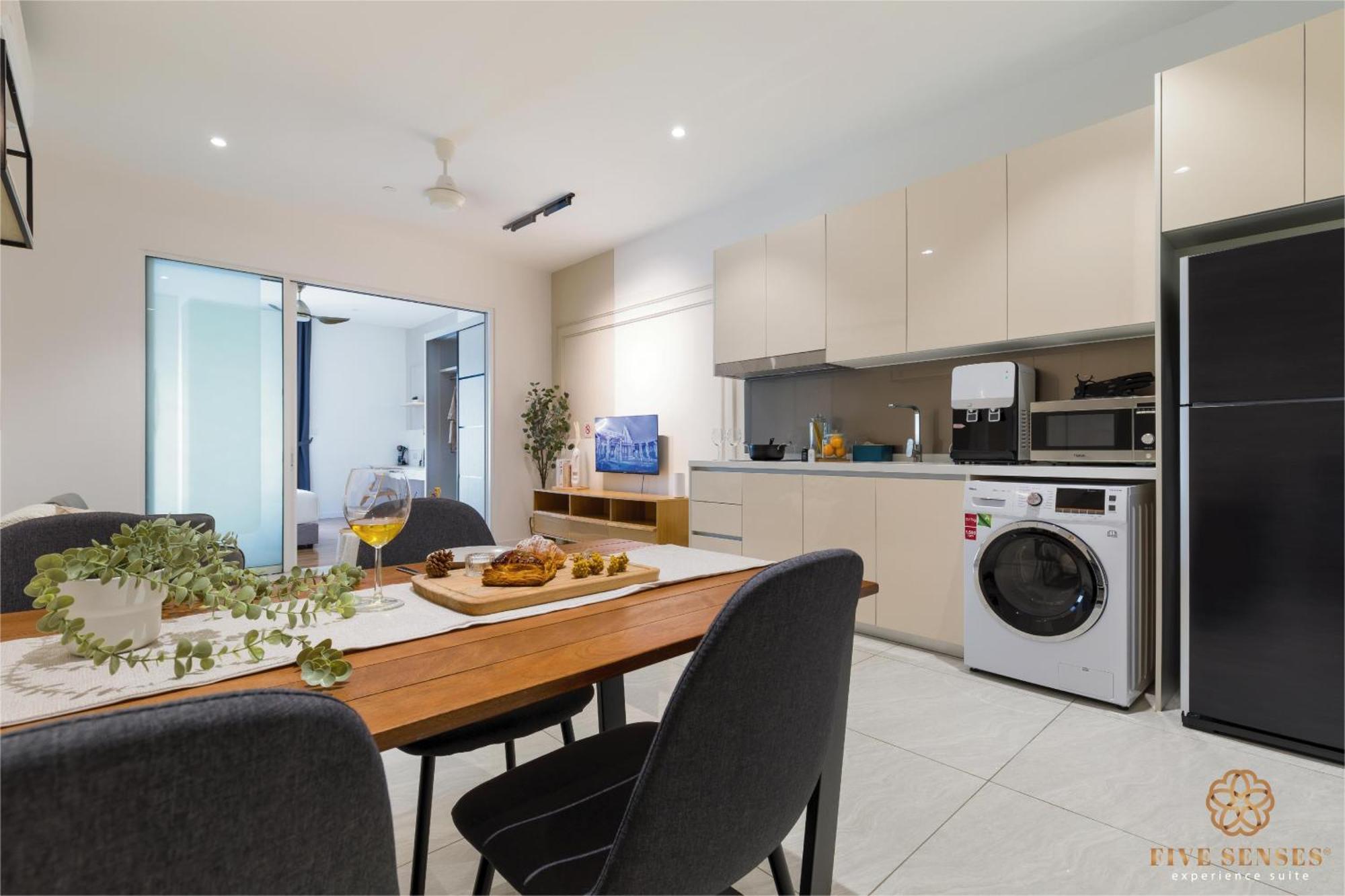 Quill Residences Kuala Lumpur, Five Senses Bilik gambar